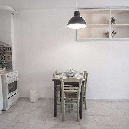 Violetta Apartments Neo Klima Bagian luar foto