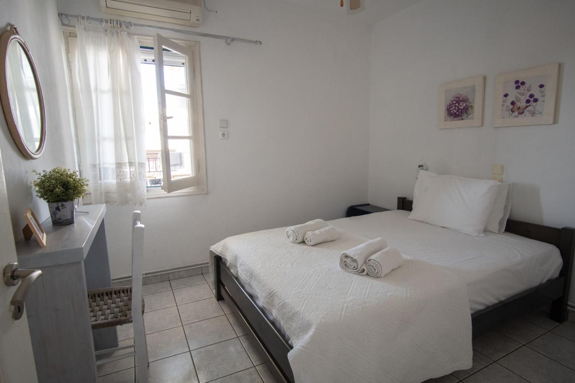 Violetta Apartments Neo Klima Bagian luar foto